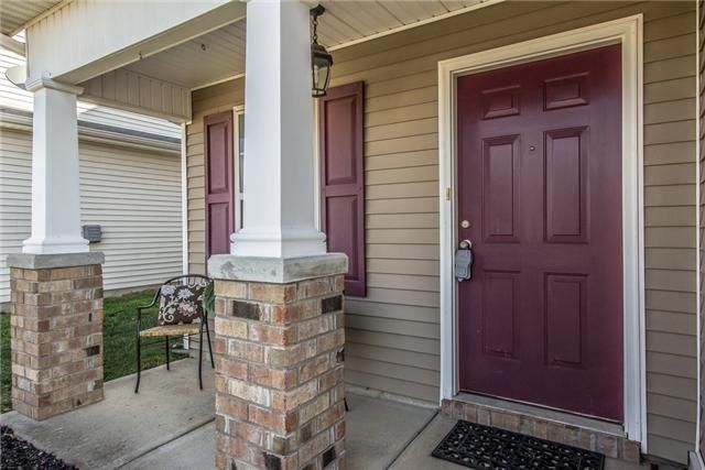 1611 Allston Dr, Murfreesboro, TN 37128