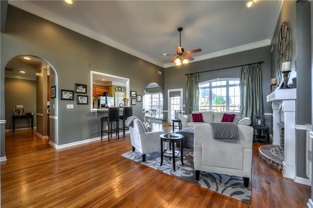 2783 Jutes Dr, Thompsons Station, TN 37179