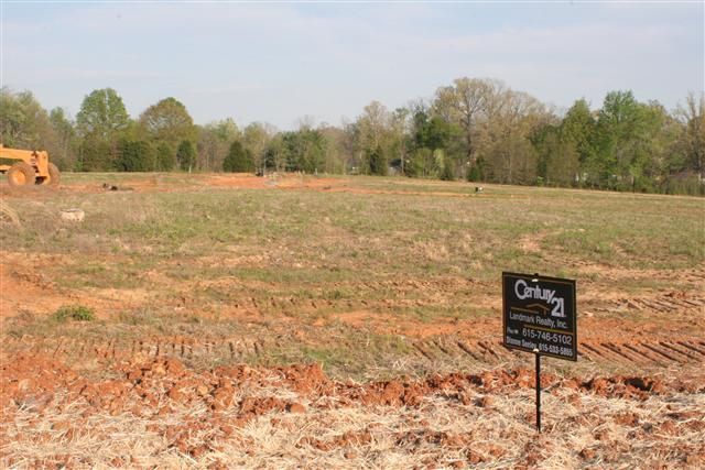 54 Elena Ln, Pleasant View, TN 37146