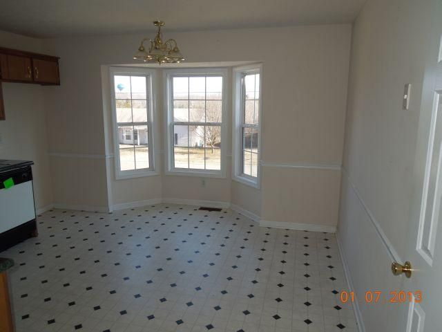 2048 Abingdon Dr, La Vergne, TN 37086