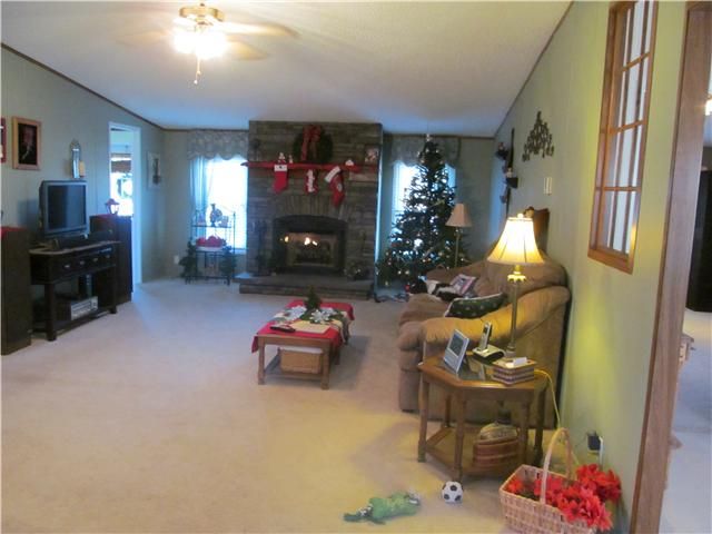 2405 Sylvia Rd, Dickson, TN 37055