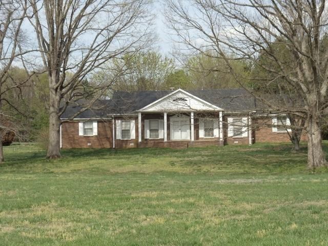 7624 Bethel Rd, Greenbrier, TN 37073