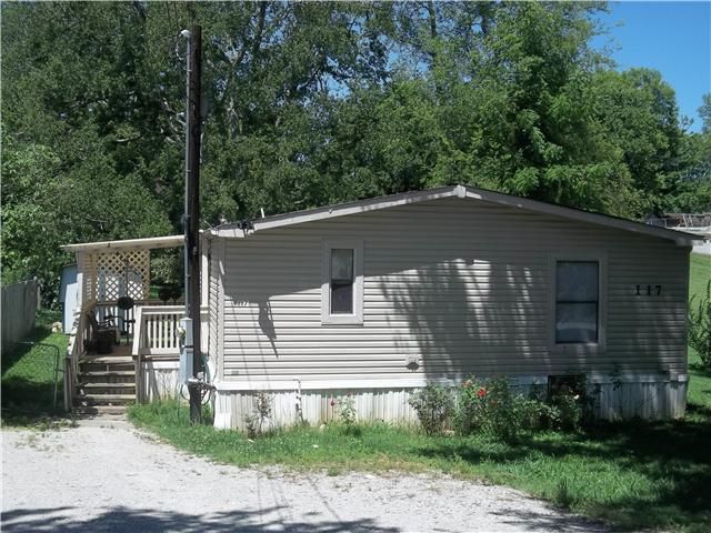 117 Westover Dr, Columbia, TN 38401