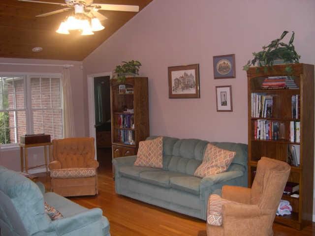 3059 Burr Rd Ext, Springfield, TN 37172