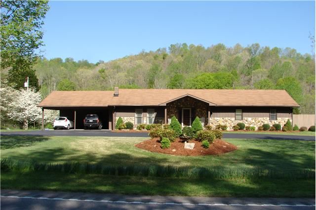 1910 Sams Creek Rd, Pegram, TN 37143