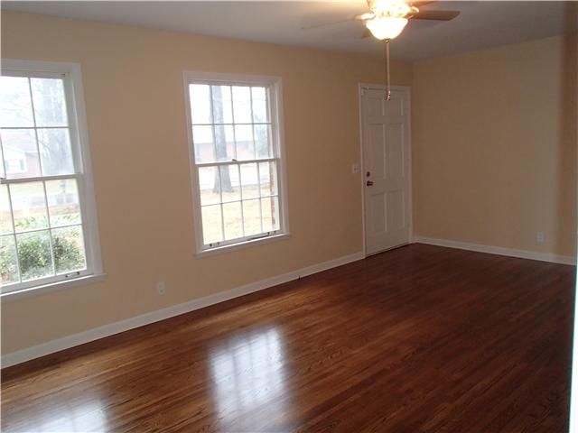 1502 Bartway Dr, Murfreesboro, TN 37130