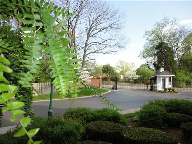 231 Green Harbor Rd #128 #128, Old Hickory, TN 37138