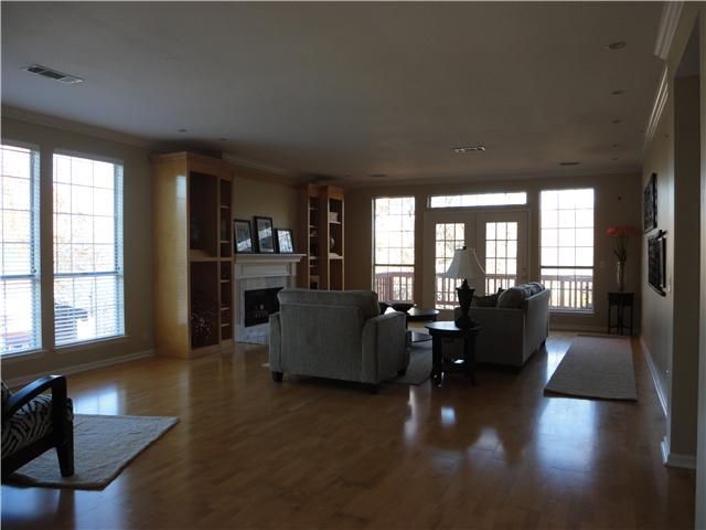 231 Green Harbor Rd #128 #128, Old Hickory, TN 37138