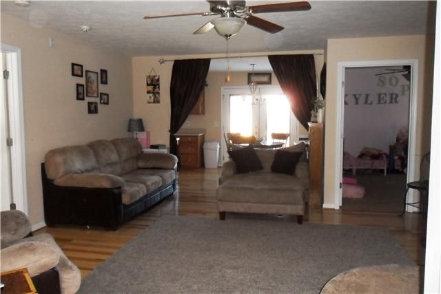 1609 Mary Ct, Columbia, TN 38401