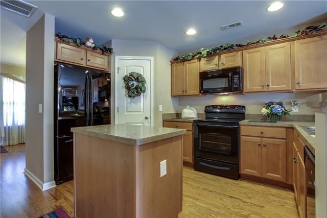 1236 Riverbrook, Hermitage, TN 37076