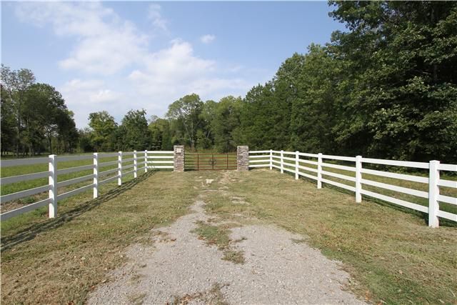 5 Jordan Rd, Lascassas, TN 37085