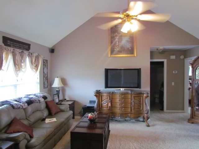 2825 Windemere Dr, Murfreesboro, TN 37128