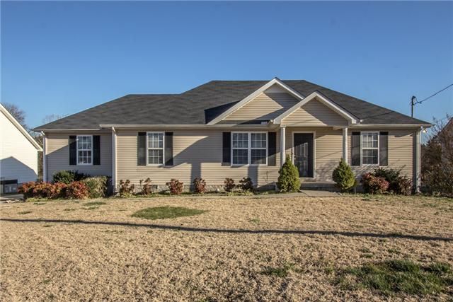 2039 Gardendale Dr, Murfreesboro, TN 37130