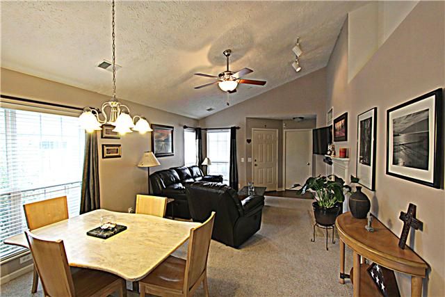 3033 Glenboro Dr, Hermitage, TN 37076