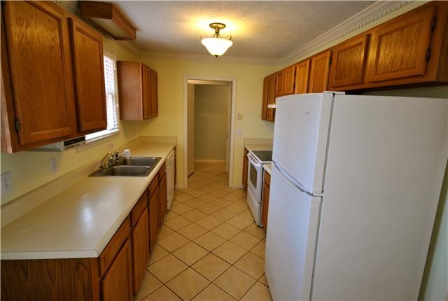 105 Earline Dr, Hendersonville, TN 37075