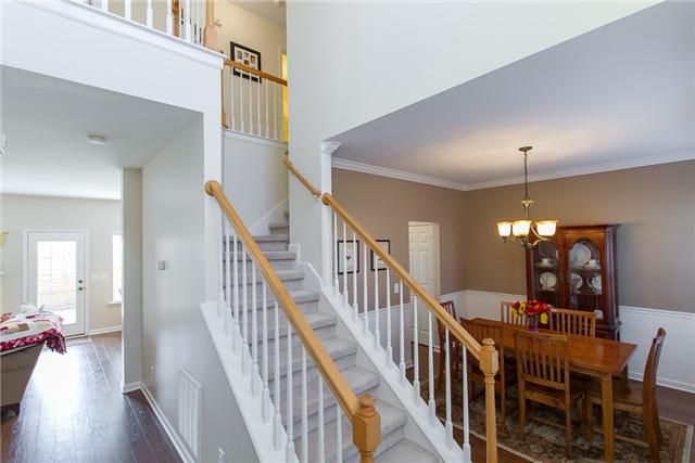 7069 Meadow Ridge Cir, Nashville, TN 37221