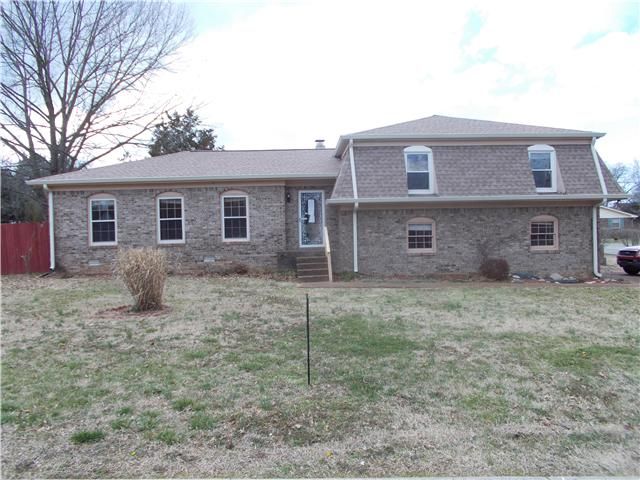 517 Bluewater Dr, Nashville, TN 37217