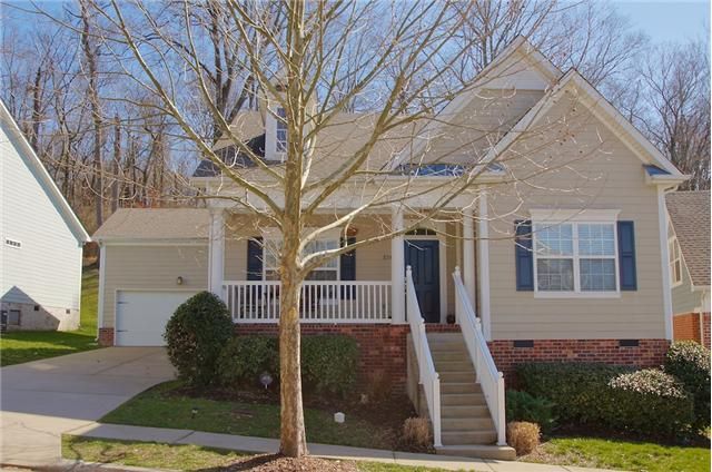 8340 Saint Danasus Dr, Nashville, TN 37211