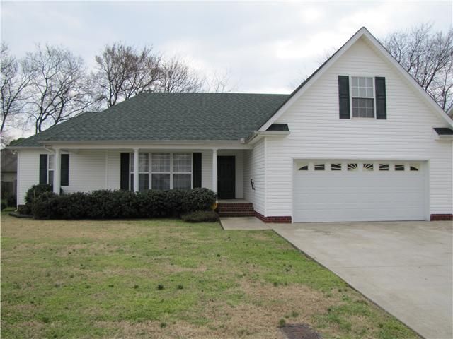 2821 Waywood Dr, Murfreesboro, TN 37128