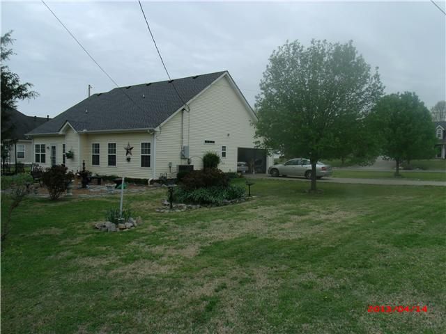834 Hammersmith Dr, Smyrna, TN 37167