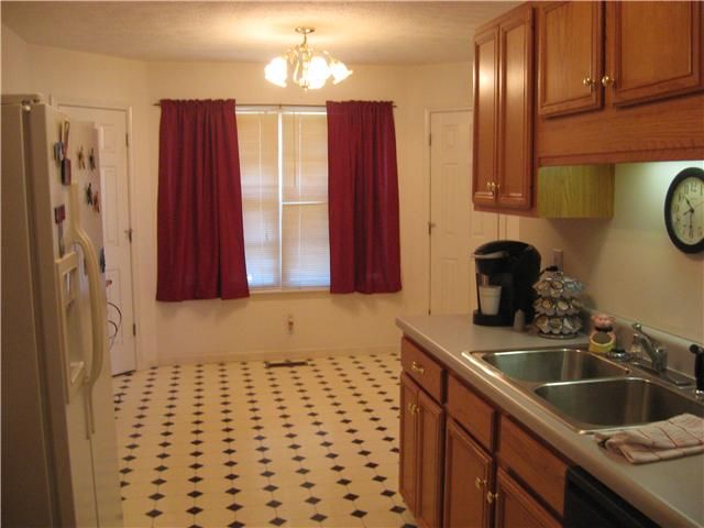 2309 Lismore Dr, Murfreesboro, TN 37127