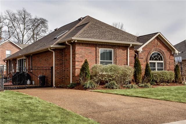 2406 Morris Close, Murfreesboro, TN 37130