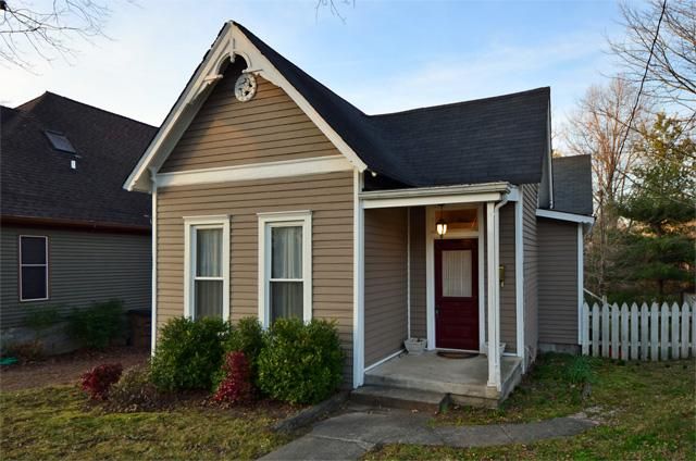 1711 Forrest Ave, Nashville, TN 37206