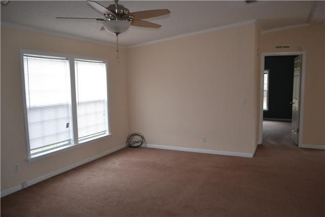 3442 Ridge Rd, Cedar Hill, TN 37032