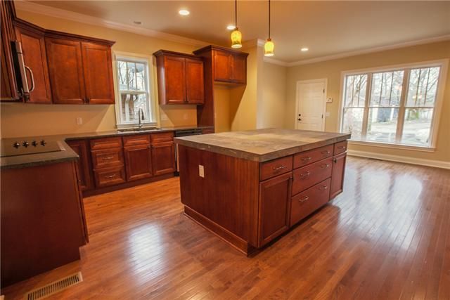 1409A Arthur Ave, Nashville, TN 37208