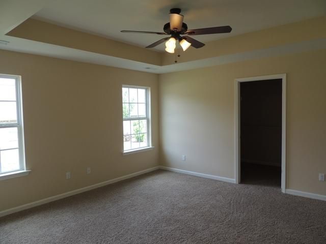 3040 Joseph Dr, Spring Hill, TN 37174