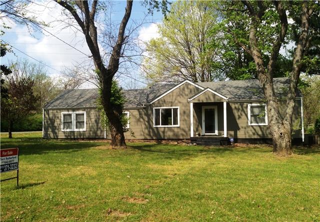 2100 Thistlewood Dr, Nashville, TN 37216