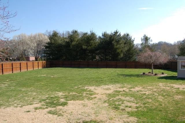 2019 Shell Rd, Hendersonville, TN 37075