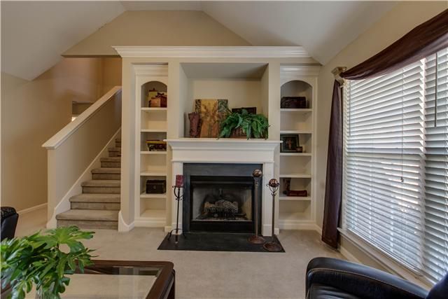 408 Forrest Pointe Dr, Murfreesboro, TN 37130