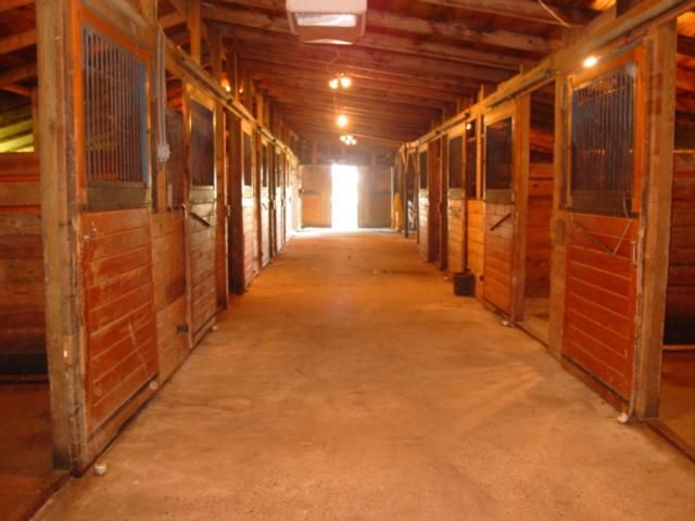 4462 Tate Rd, White House, TN 37188