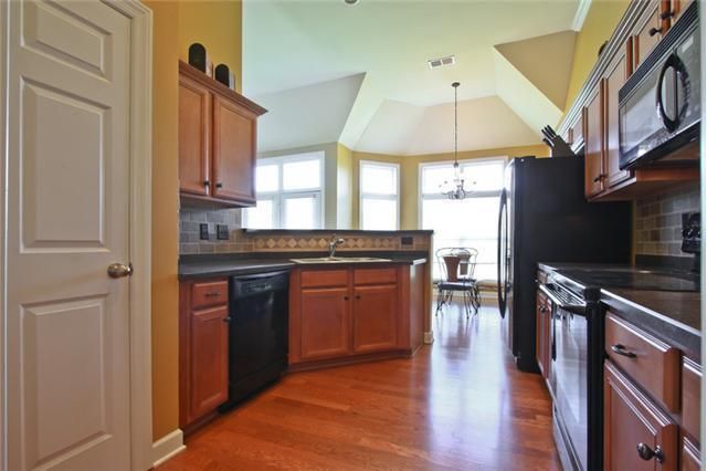 1082 Neal Crest Cir, Spring Hill, TN 37174