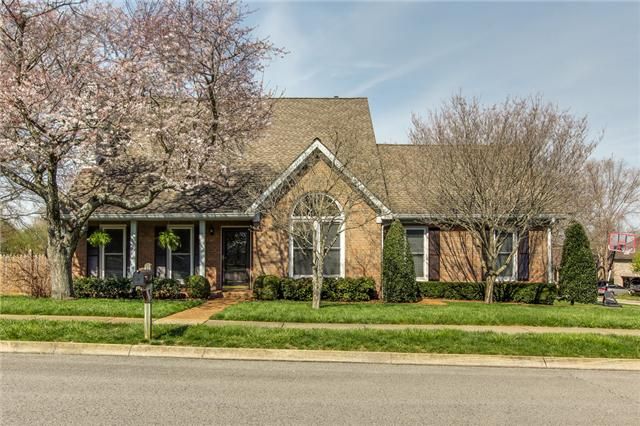 125 Cavalry Dr, Franklin, TN 37064