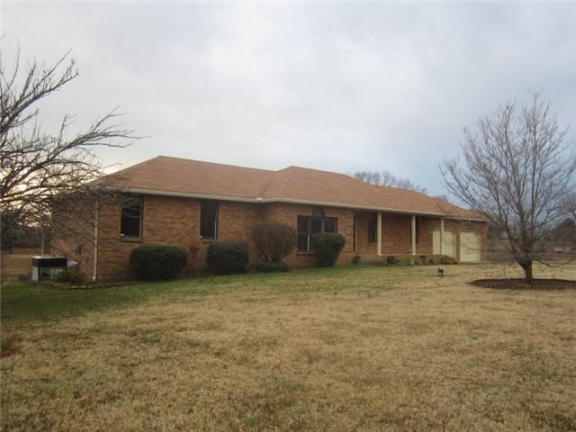 172 Cave Springs Rd, Lebanon, TN 37087