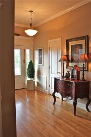 214 Whitt Dr, Murfreesboro, TN 37129