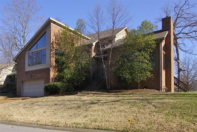 655 Harpeth Trace Dr, Nashville, TN 37221
