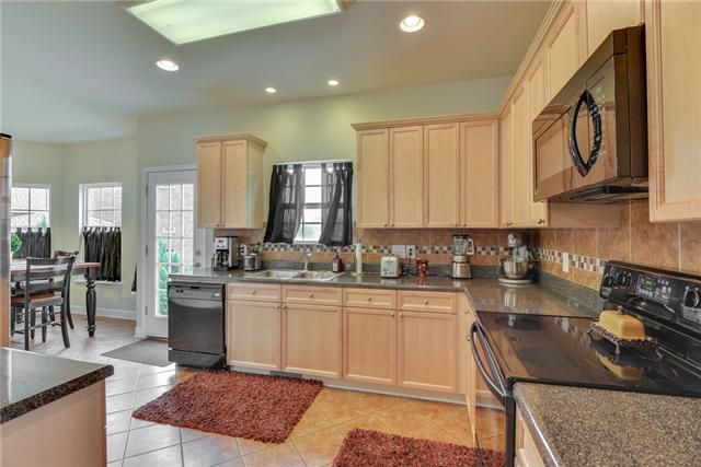 7500 Watervale Dr, Nashville, TN 37221