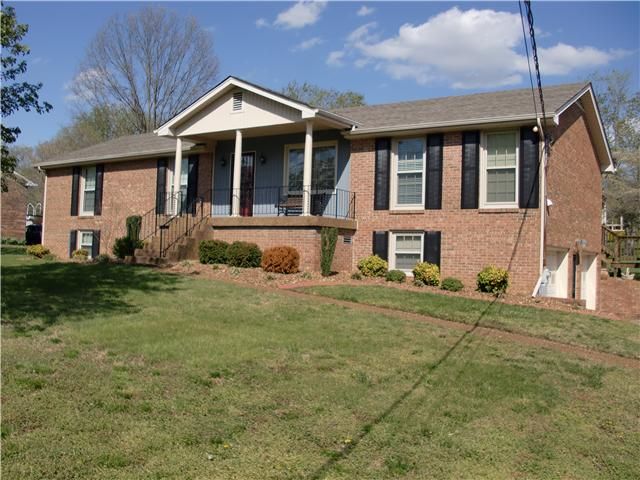 1560 N Bass Dr, Mount Juliet, TN 37122