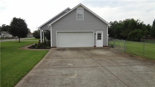 2432 Sawmill St, Murfreesboro, TN 37128