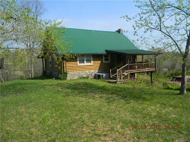 1180 Haskell Akins Rd, Bethpage, TN 37022