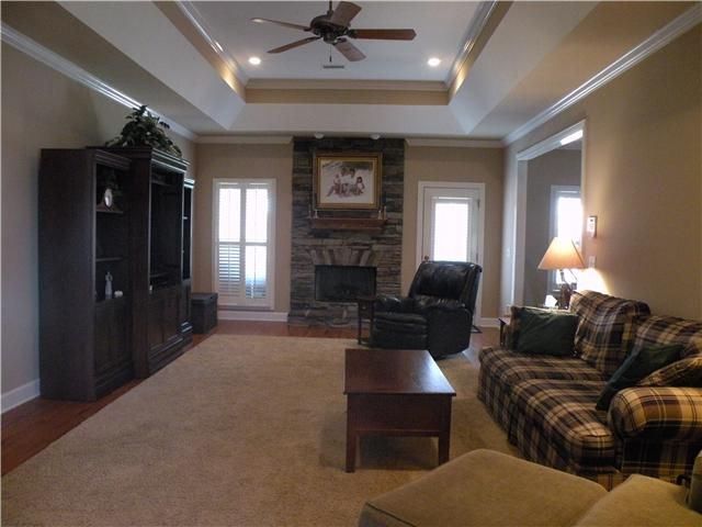 1008 Farmhouse Rd, Lascassas, TN 37085