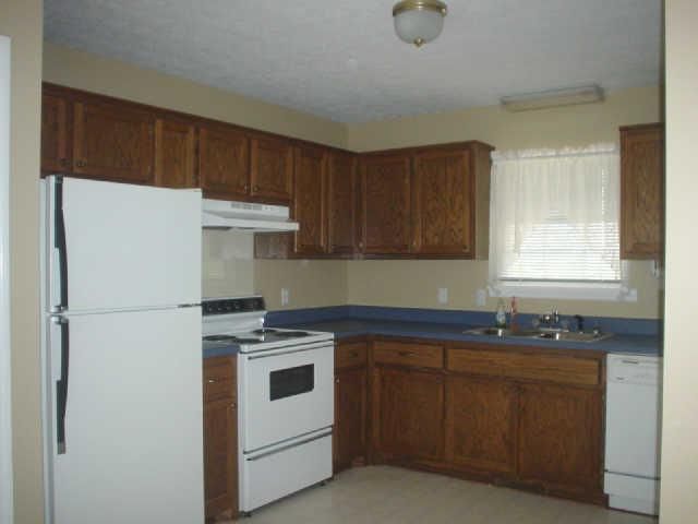 107 Travis Dr, Dickson, TN 37055