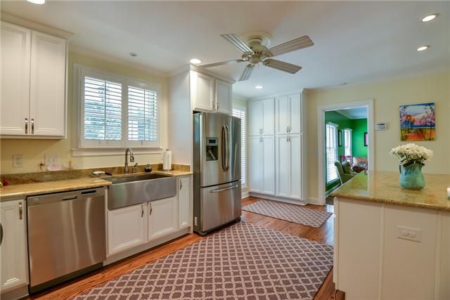 2833 Sugartree Rd, Nashville, TN 37215