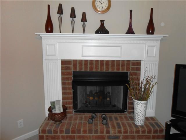 1310 Dann Dr, Murfreesboro, TN 37129
