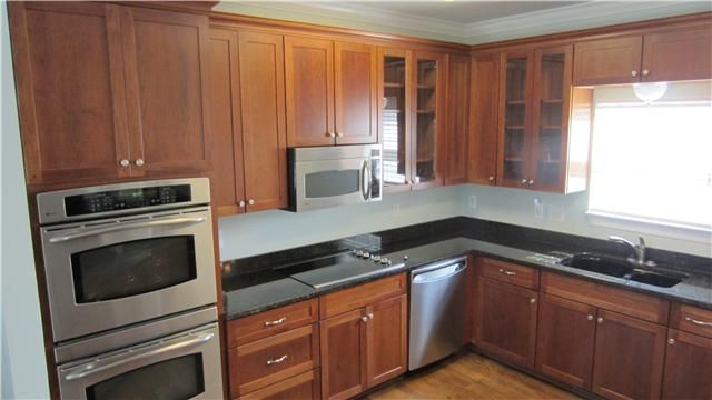 237 Stephen St, Dickson, TN 37055
