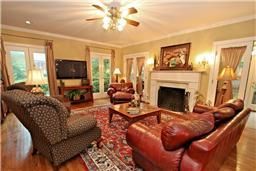 808 W Main St, Franklin, TN 37064