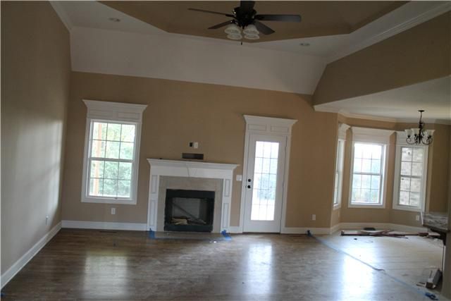 450 Schroer Dr, Murfreesboro, TN 37128